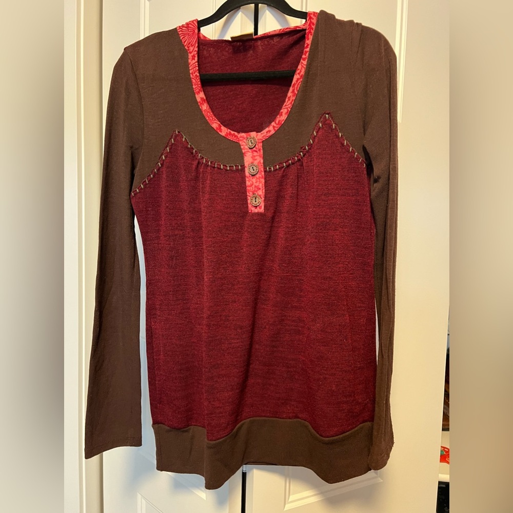 Daytrip sweater size large
